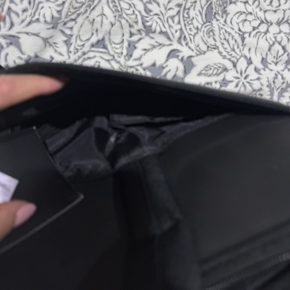 NWT black HP laptop case with handle and shoulder pad - Picture 12 of 15